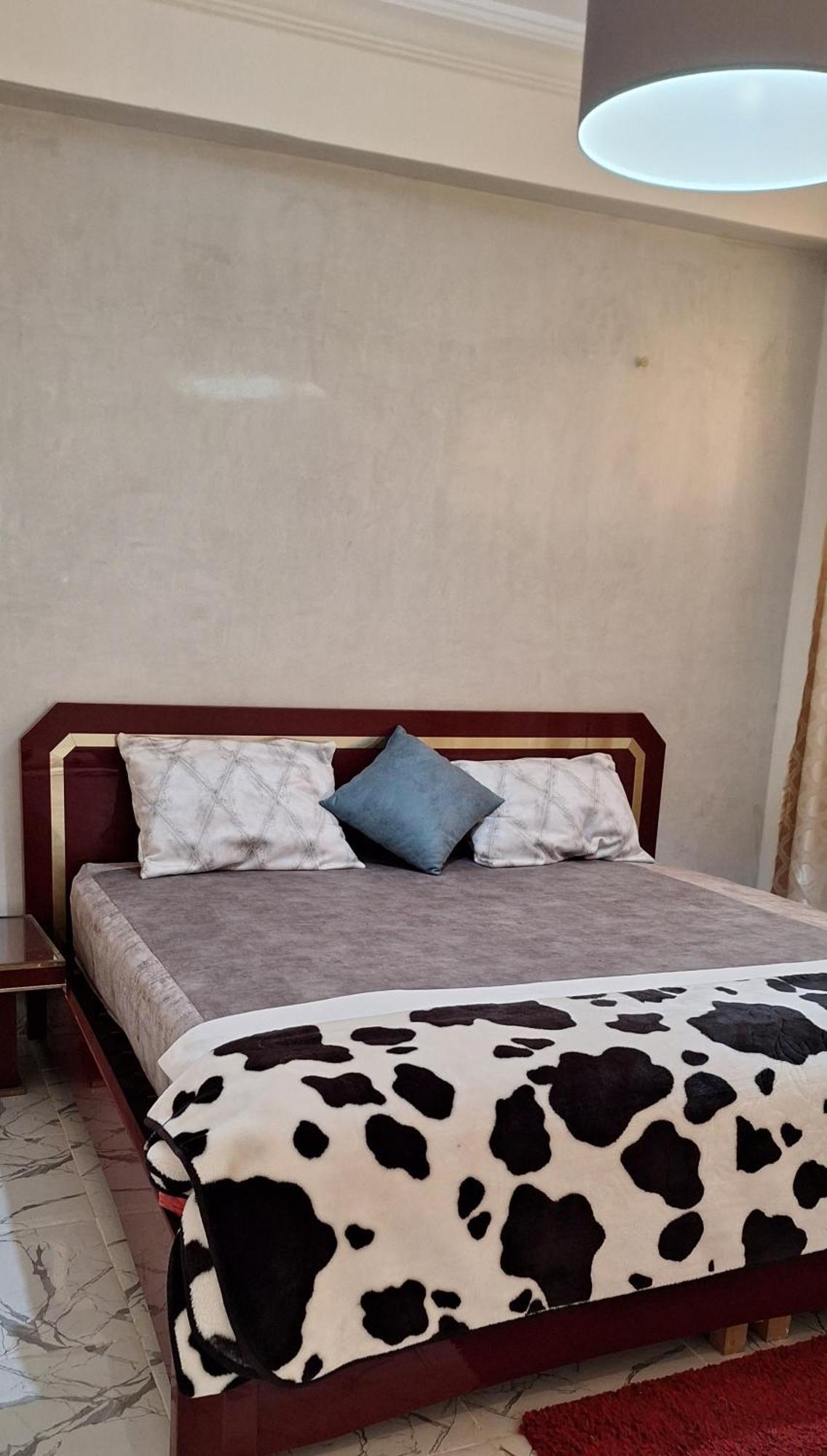 Hassan 2 Tafrnoute Apartment *